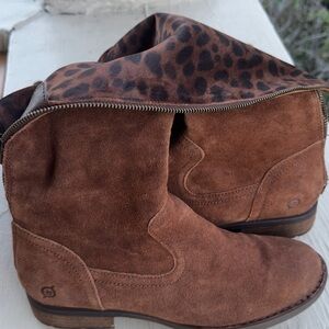 Born Women’s Brown Suede Knee-High Boots Size 10M Side Zip Leopard Lining